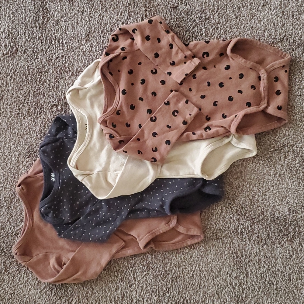 4 H&M Long Sleeve Onesies sz 6 month